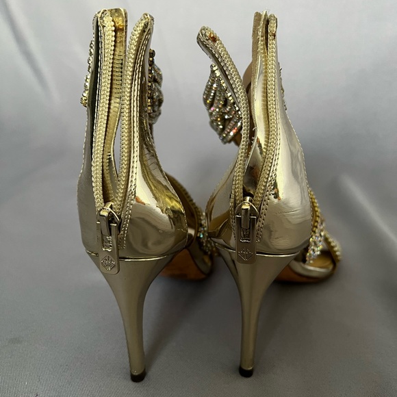 Shoes - Picture 4 of 4